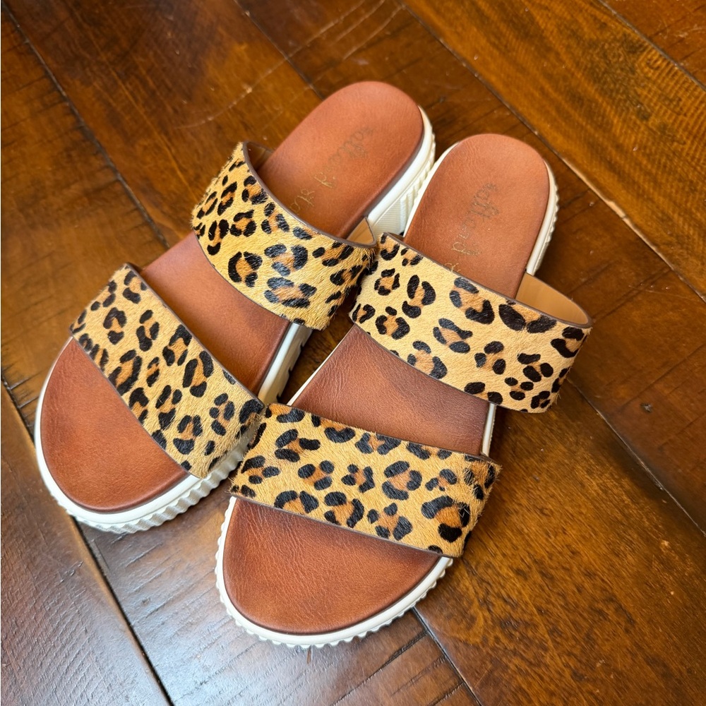 Altar'd State Leather Lana Cheetah Print Playform Sandals Size 8